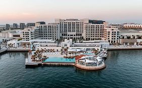 Отель Hilton Abu Dhabi